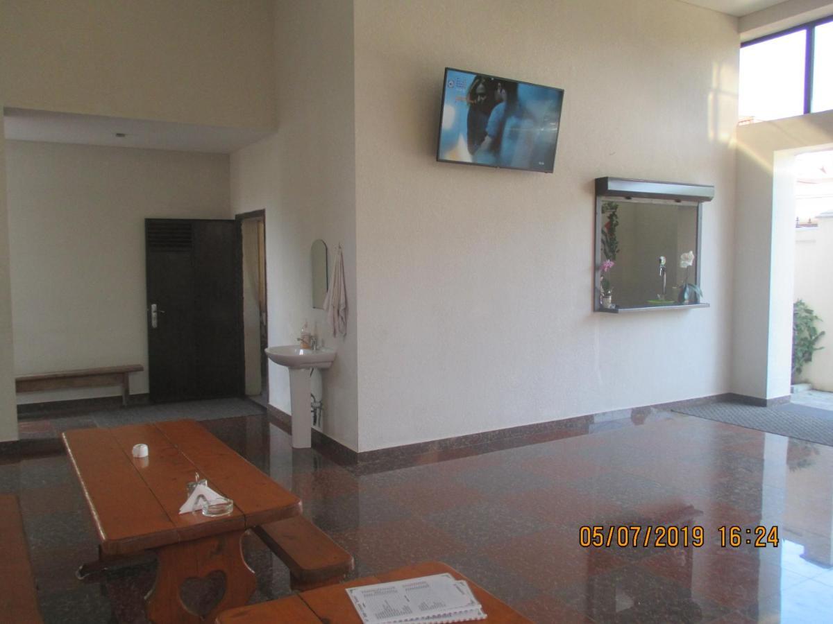 Guest House У Маргариты Gagra Exterior photo